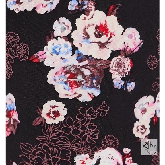 TORRID pixie pant, black floral skull print! - Picture 4 of 7